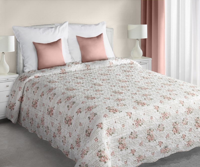 Różowe kwiatuszki narzuty dwustronne modne na łóżko koloru białego