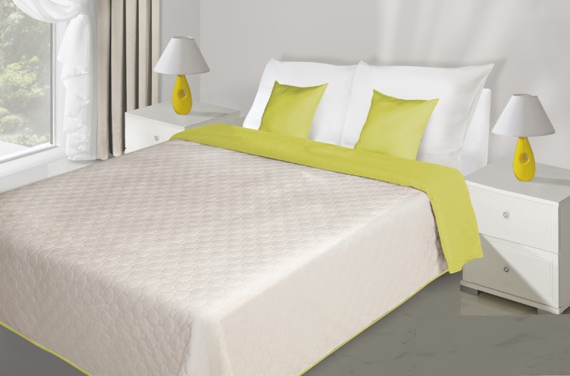 Modne narzuty dwustronne pluszowe na łóżko w kolorze kremowo limonkowym