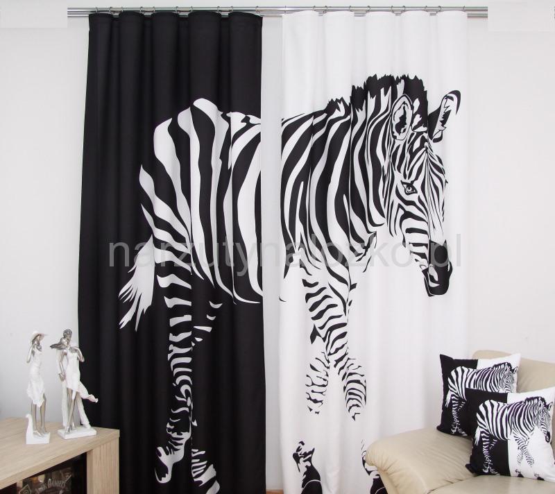 Zebra zasłony koloru biało czarnego