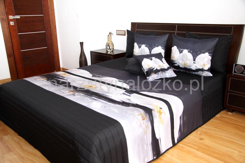 Oryginalna narzuta 3D czarna na łóżko do pokoju w białe kwiaty