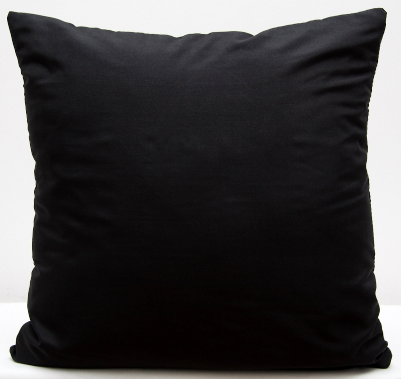 Poszewki na poduszki w kolorze czarnym