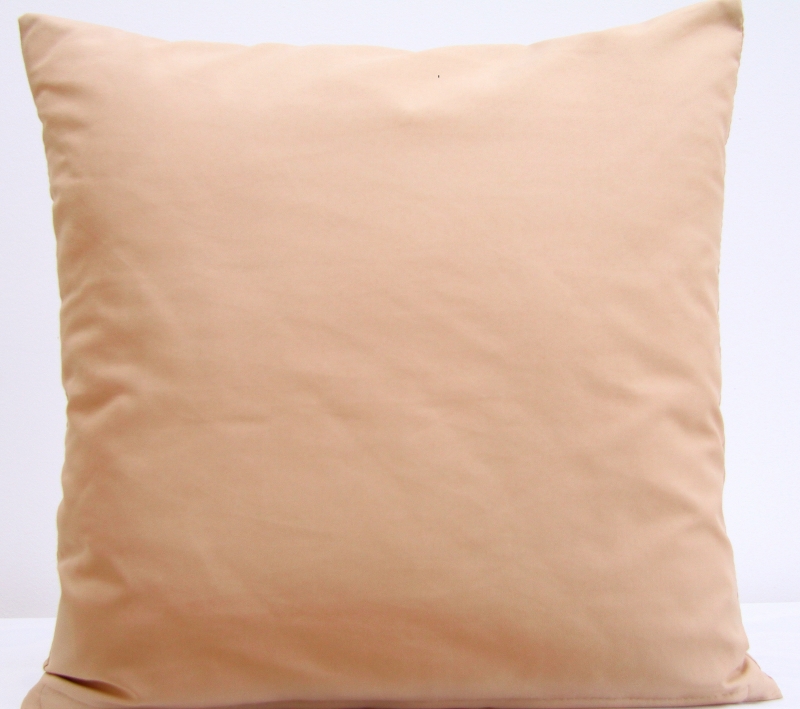 Gładka poszewka na poduszkę w kolorze beżowym
