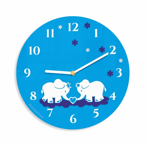Zegary ścienne koloru niebieskiego z małymi słonikami