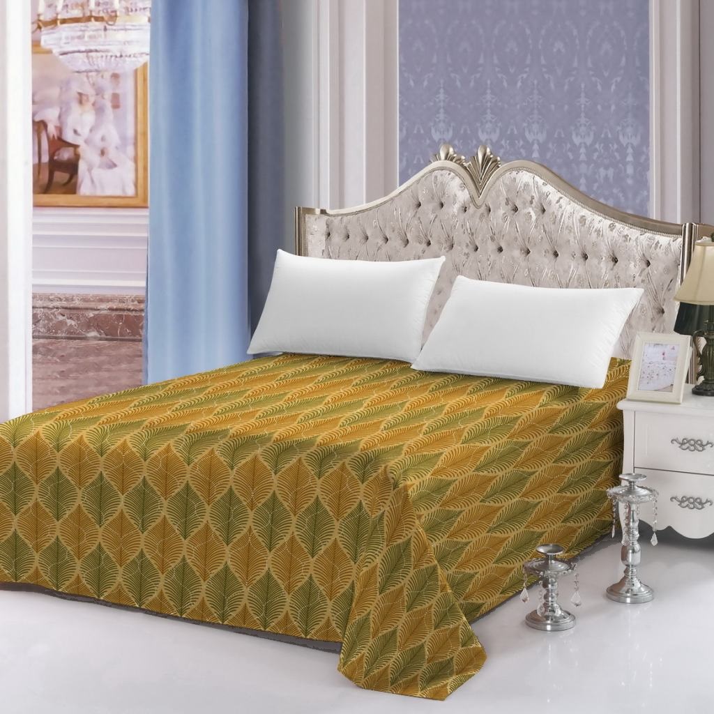 Dekoracyjne brązowe narzuty na łóżko z motywem liści 160x200
