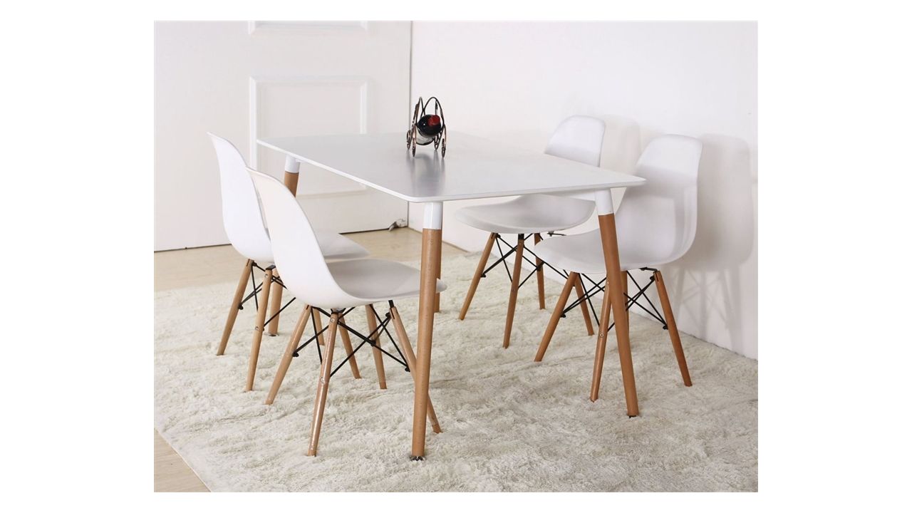 Klasyczne prostokątne stoliki białe do salonu