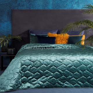 Klasyczne narzuty na łóżko w ładnym turkusowym kolorze