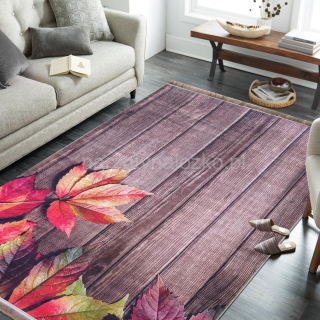Brązowy dywan w liście